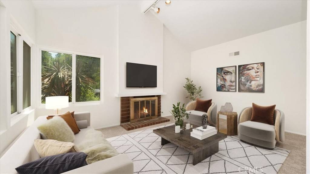 Upland, CA 91786,1589 Palomino AVE
