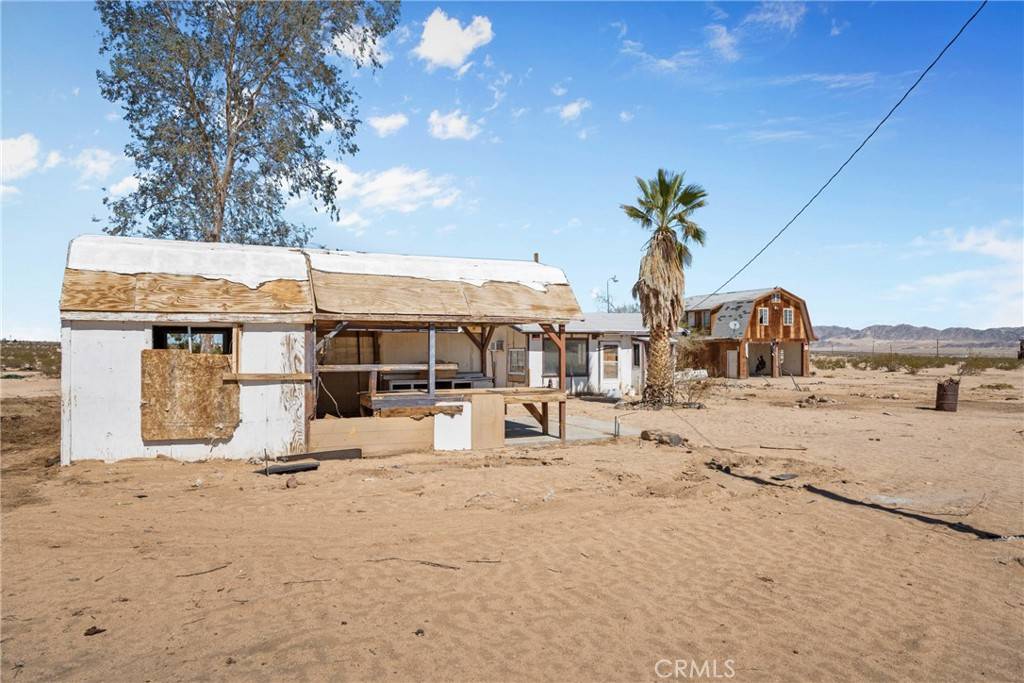 29 Palms, CA 92277,70424 Cielito DR