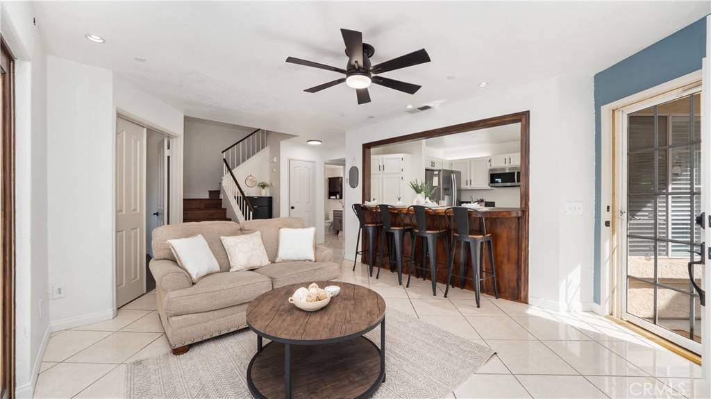 Highland, CA 92346,29335 Crest View LN