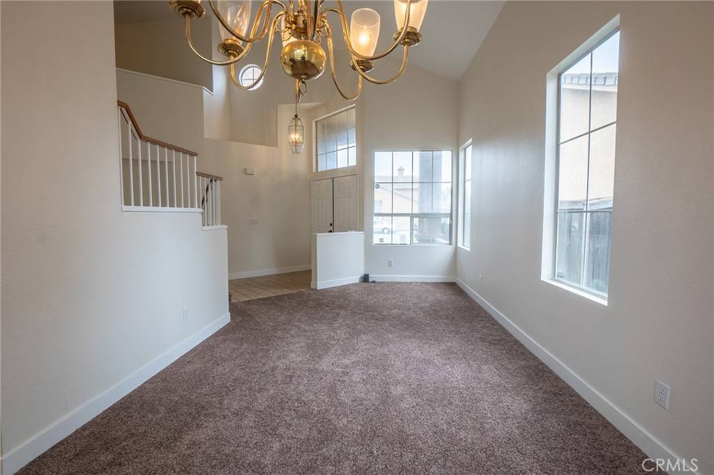 Fontana, CA 92337,13786 Hillcrest DR
