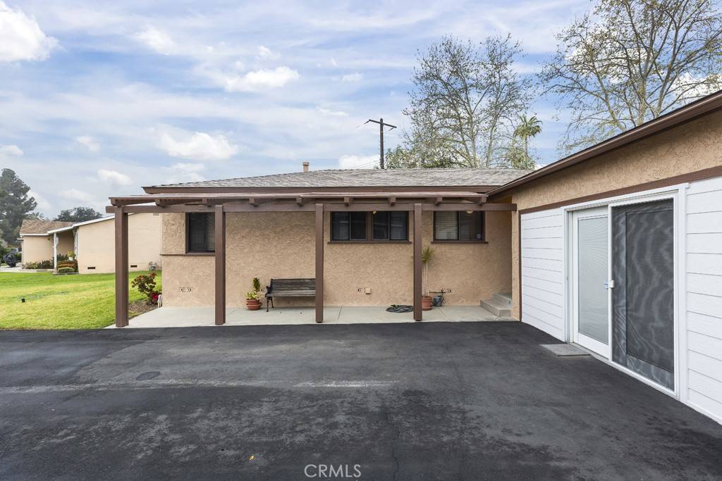 Glendora, CA 91740,1241 E Dover ST