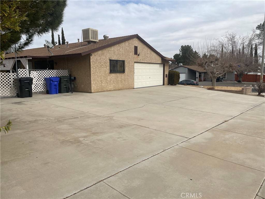 Victorville, CA 92395,13752 Deauville DR