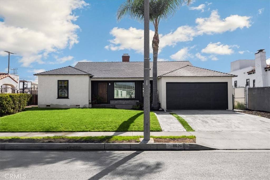 Inglewood, CA 90305,8620 S 4th AVE