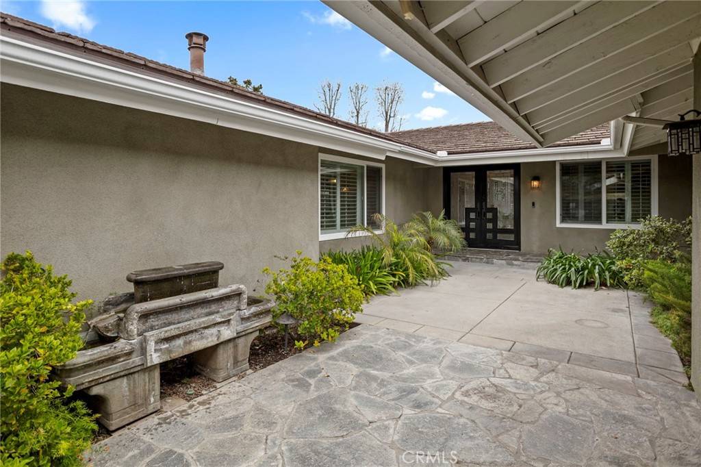 Glendora, CA 91741,208 Whispering Oaks DR