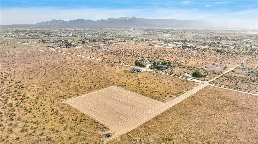 Phelan, CA 92371,2 Sequoia