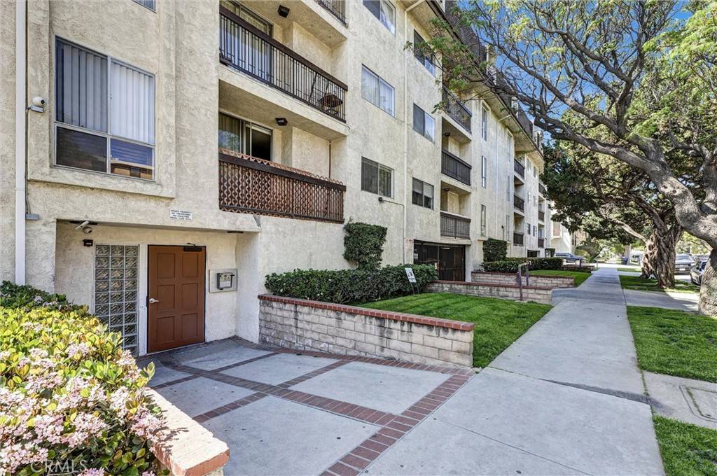 Glendale, CA 91202,570 W Stocker ST #101