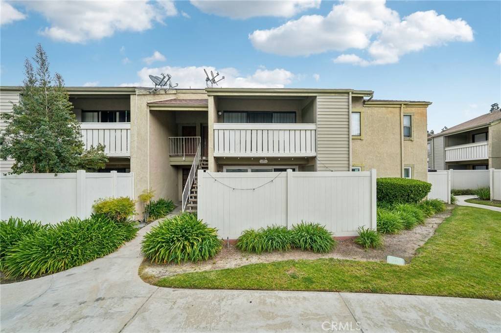 Pomona, CA 91766,37 Carriage WAY