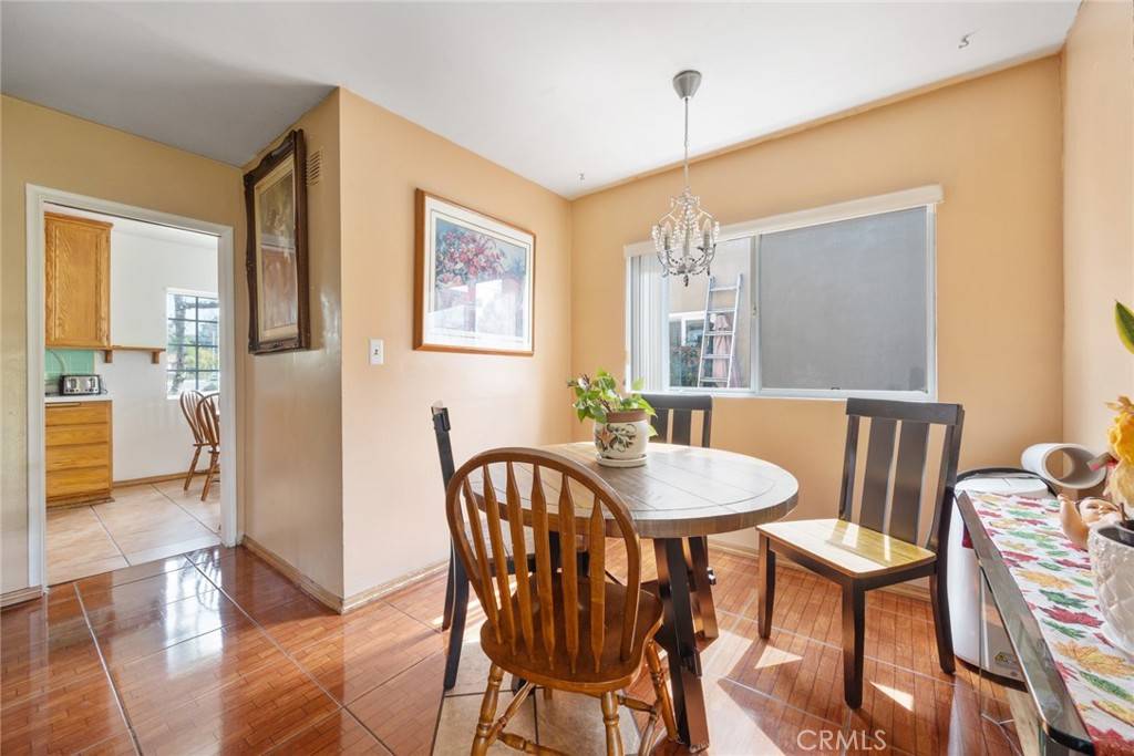 Pomona, CA 91768,665 Hennipen ST