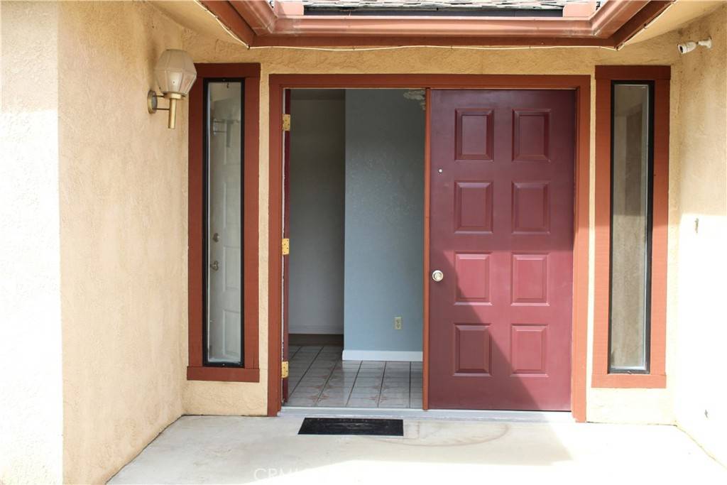Hanford, CA 93230,216 Palm CT