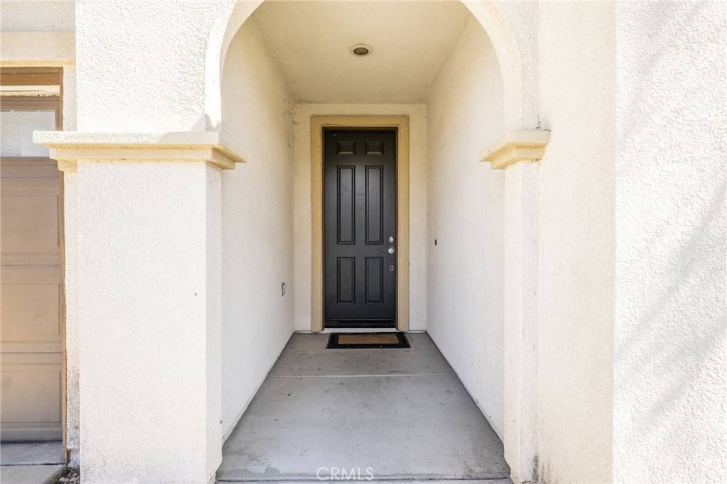 Rialto, CA 92376,1101 N Iris AVE