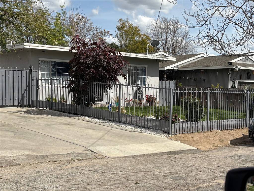 Highland, CA 92346,2137 Pepper DR