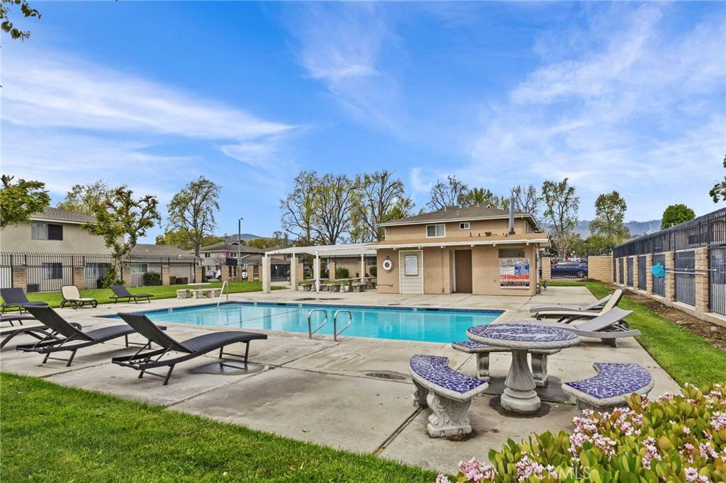 La Verne, CA 91750,3209 N White AVE