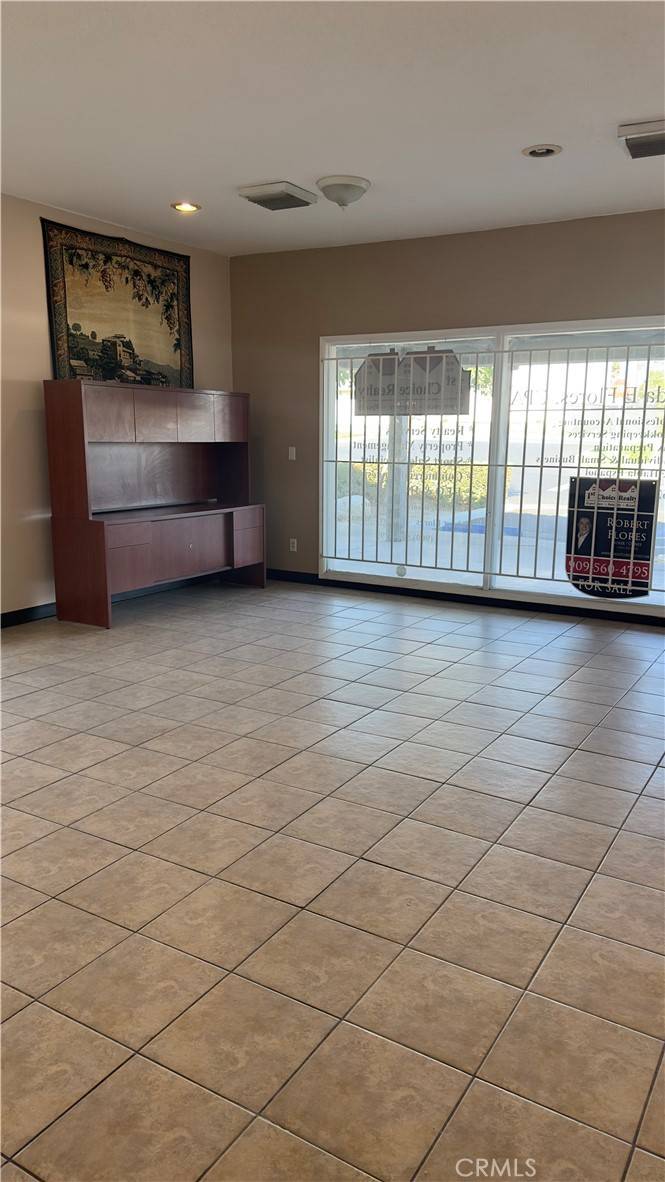 Upland, CA 91786,419 N Central AVE #10