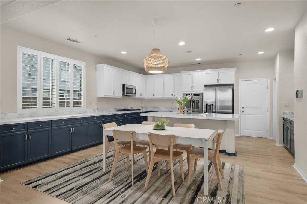Fontana, CA 92336,14913 Mavenwood PL