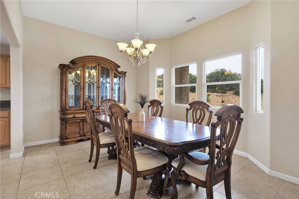 Oak Hills, CA 92344,5378 Bellflower ST
