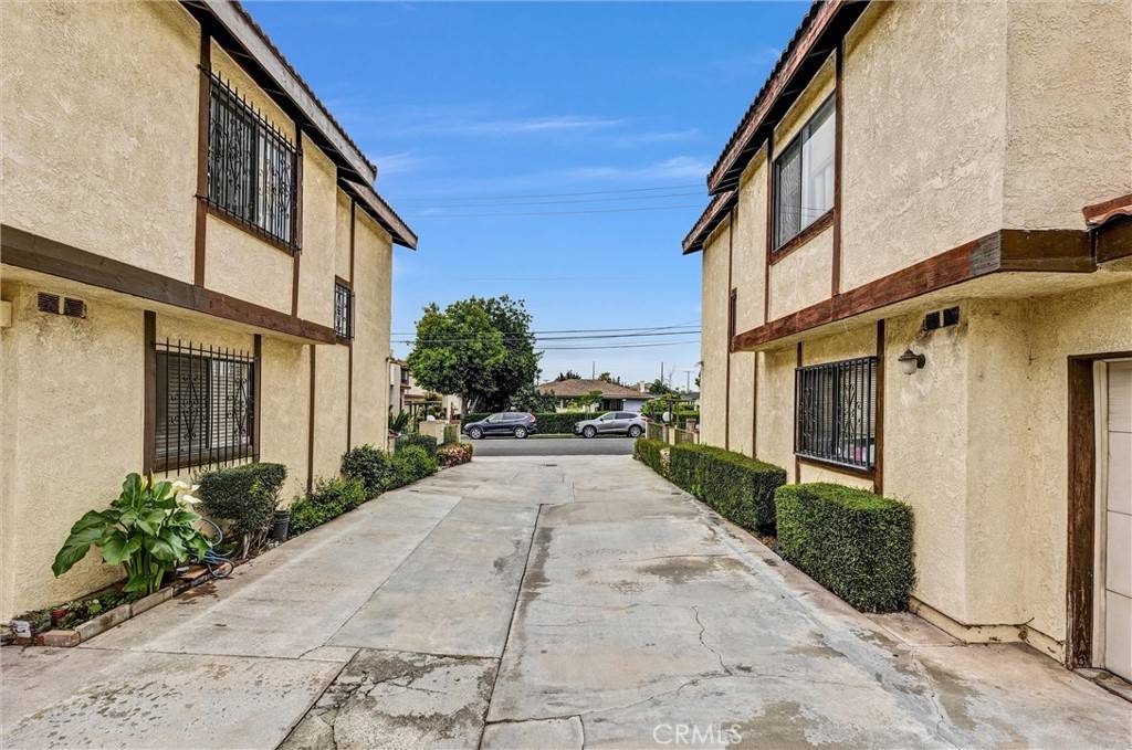 San Gabriel, CA 91776,1402 Palm AVE #B