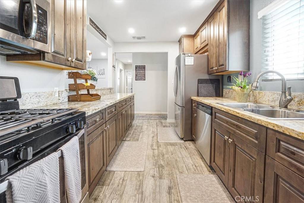 Yucaipa, CA 92399,33962 Clark LN