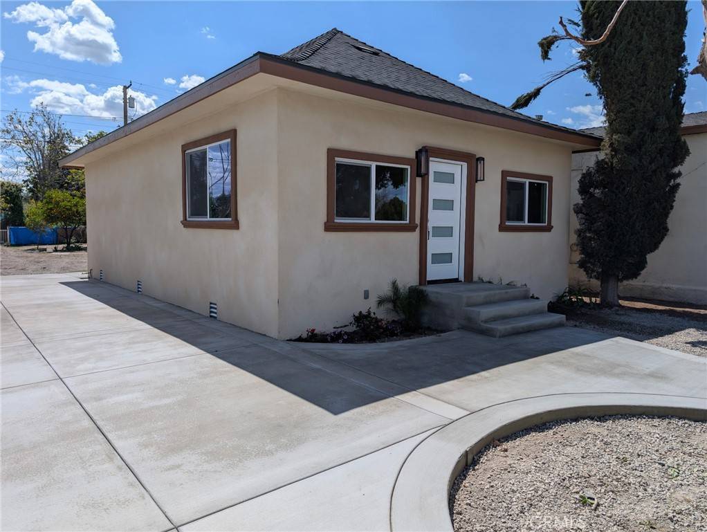 Colton, CA 92324,176 E M ST