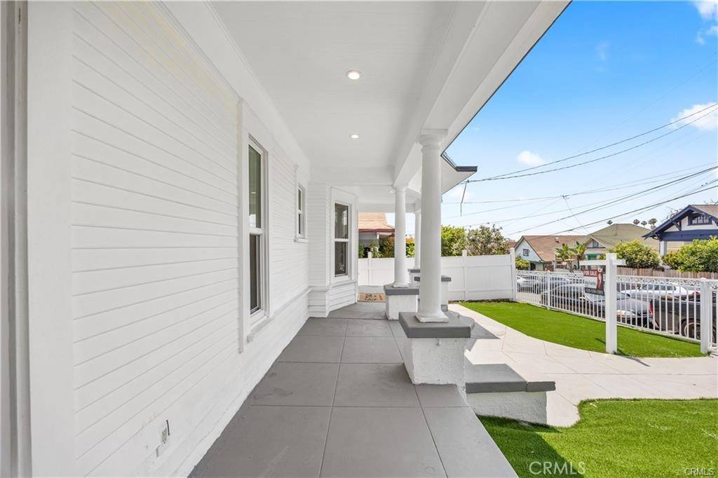 Los Angeles, CA 90006,1714 S Berendo ST