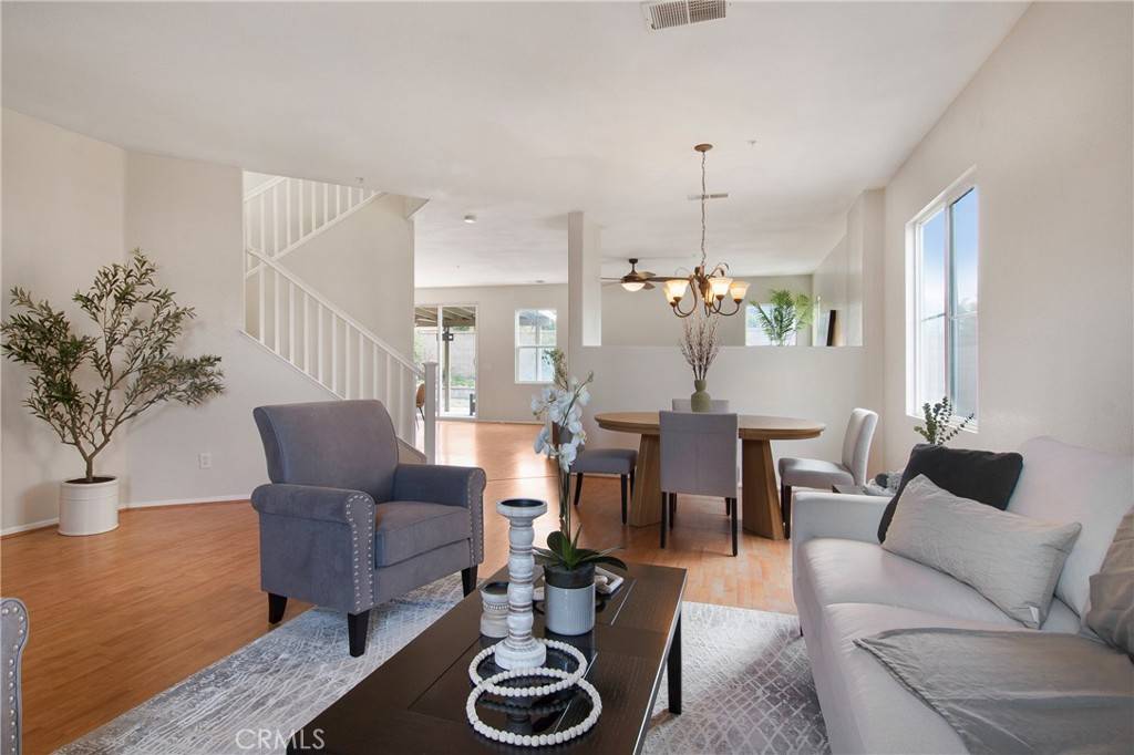 Fontana, CA 92336,5923 Forest Glen DR
