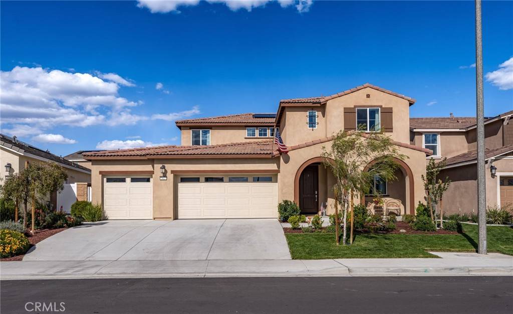 Rialto, CA 92377,2427 Huron RD