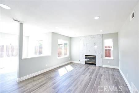 Fontana, CA 92337,11760 Nutwood CT