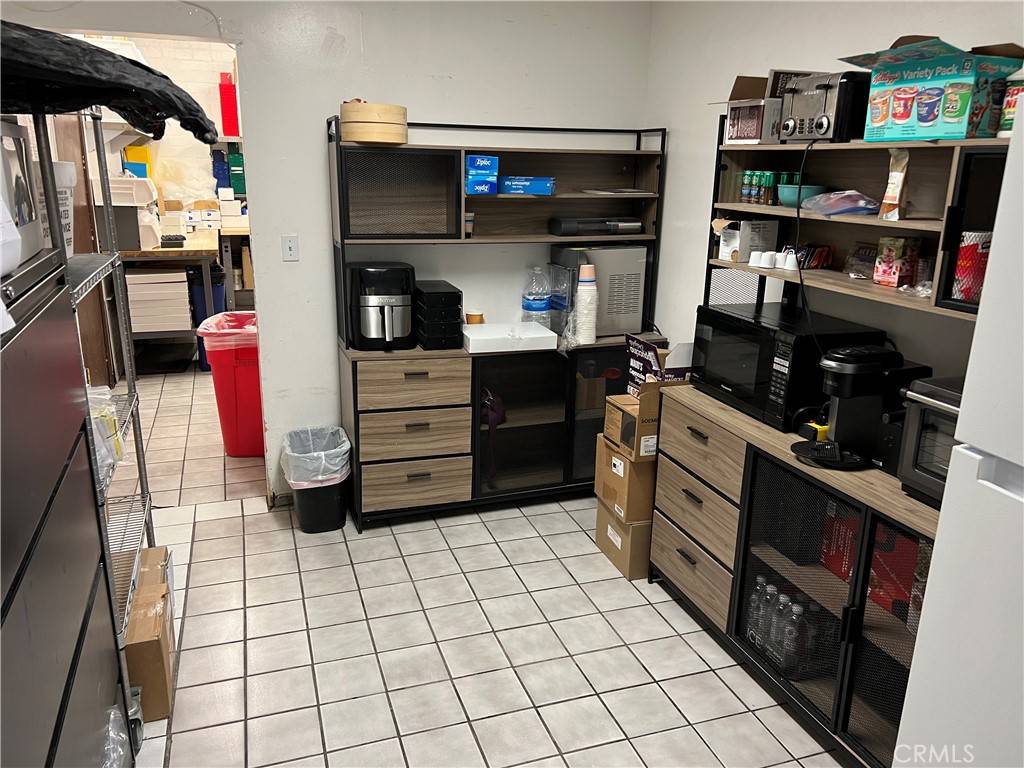 Long Beach, CA 90806,641 W Willow ST