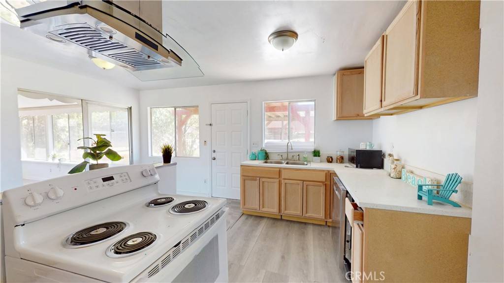 Yucca Valley, CA 92284,56055 Taos TRL