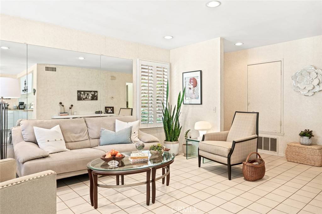 San Dimas, CA 91773,458 Heatherglen LN