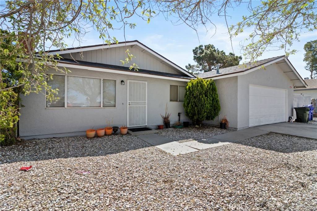 Adelanto, CA 92301,18219 Casaba RD