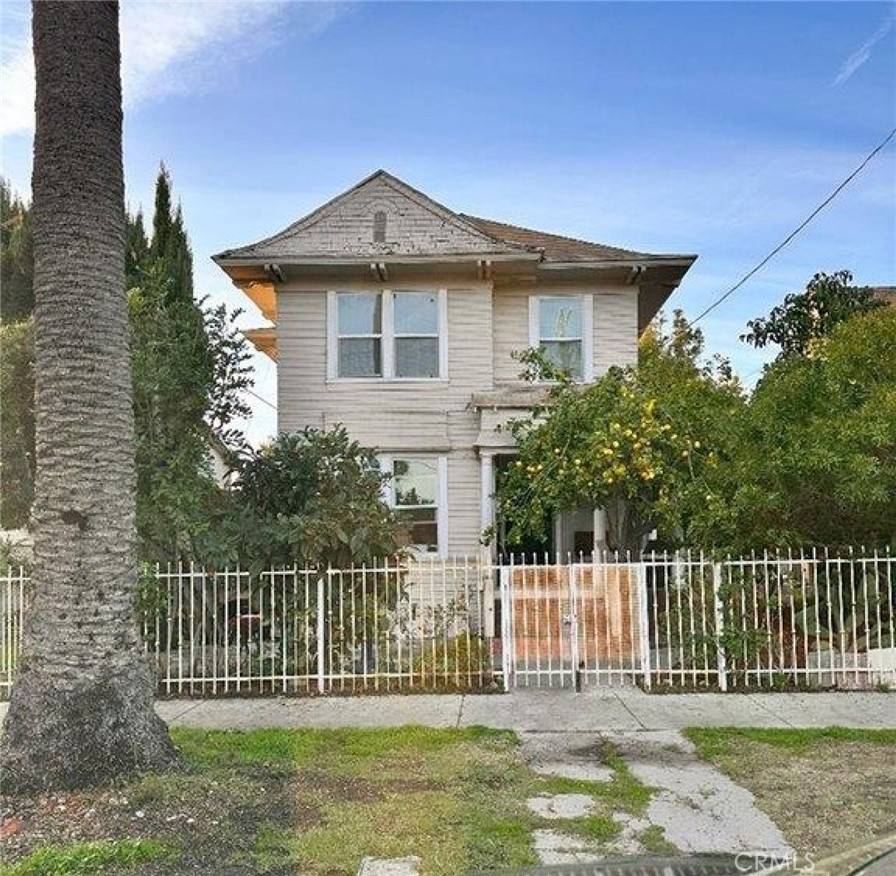 Los Angeles, CA 90015,1715 Toberman ST