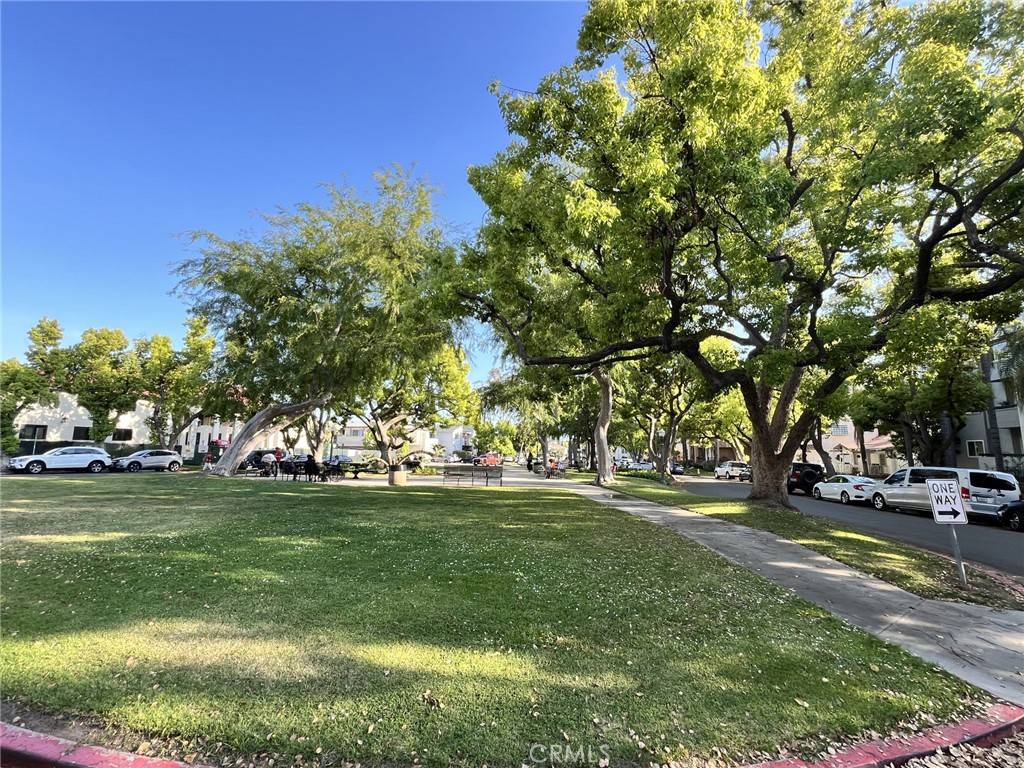 Glendale, CA 91206,444 Piedmont AVE #220