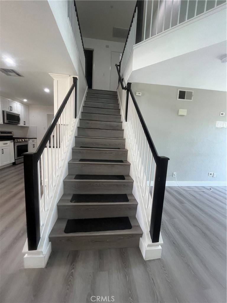 Fontana, CA 92337,15862 Falcon CT