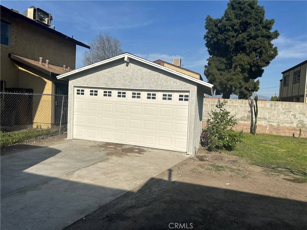 San Bernardino, CA 92410,755 N G ST