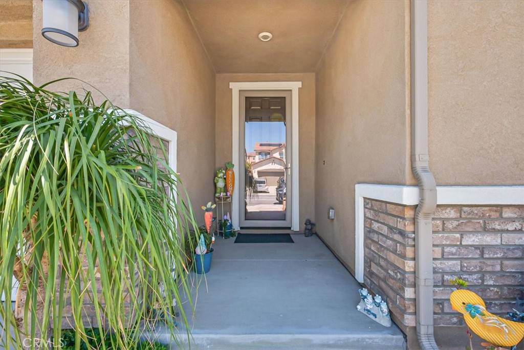 San Bernardino, CA 92407,17985 Crabapple CT