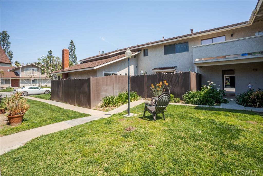 Pomona, CA 91767,196 Whitney AVE #2