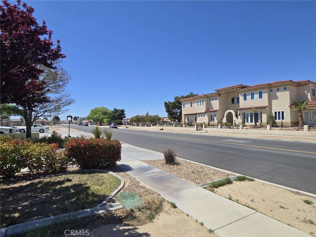 Helendale, CA 92342,26979 Lakeview DR