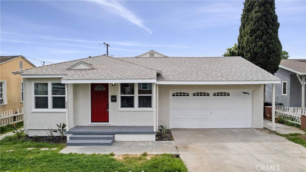 Compton, CA 90221,1824 E Pine ST