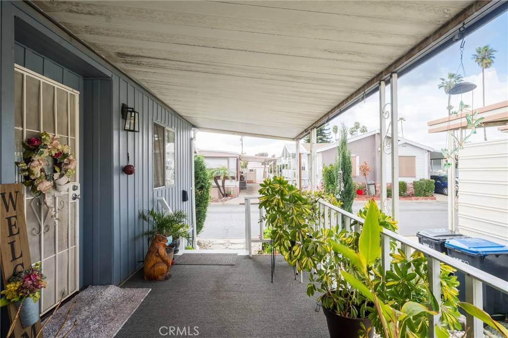 La Verne, CA 91750,2755 Arrow #150