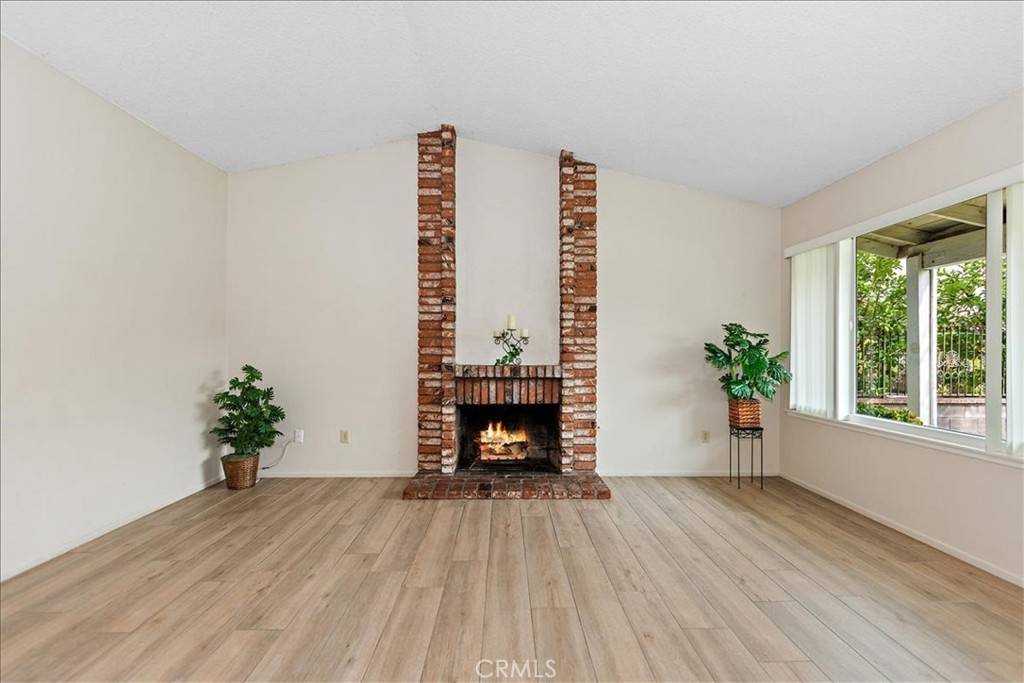 Ontario, CA 91764,1561 N Isadora WAY