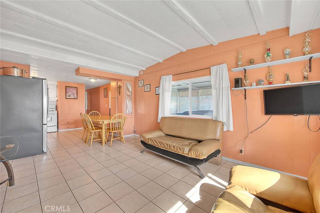 Colton, CA 92324,2250 W Mill ST #53
