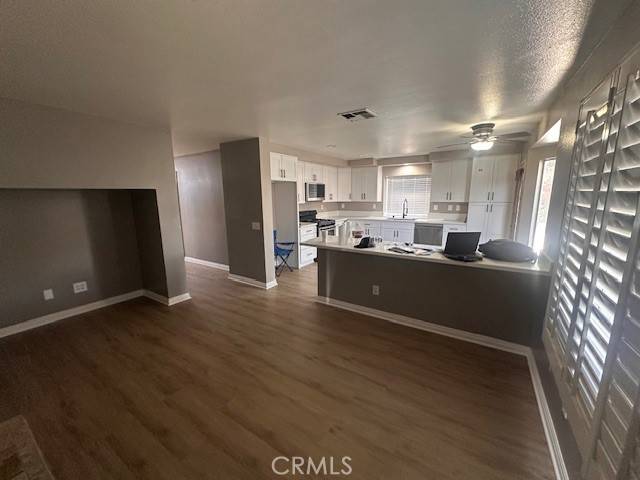 Corona, CA 92878,890 Cheyenne RD