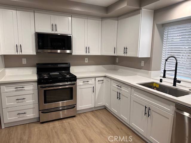 Corona, CA 92878,890 Cheyenne RD