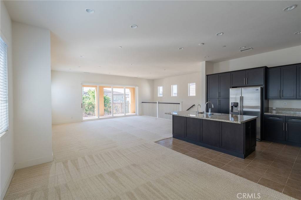 Irvine, CA 92618,231 Follyhatch