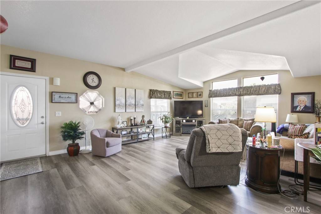 La Verne, CA 91750,4095 Fruit ST #743