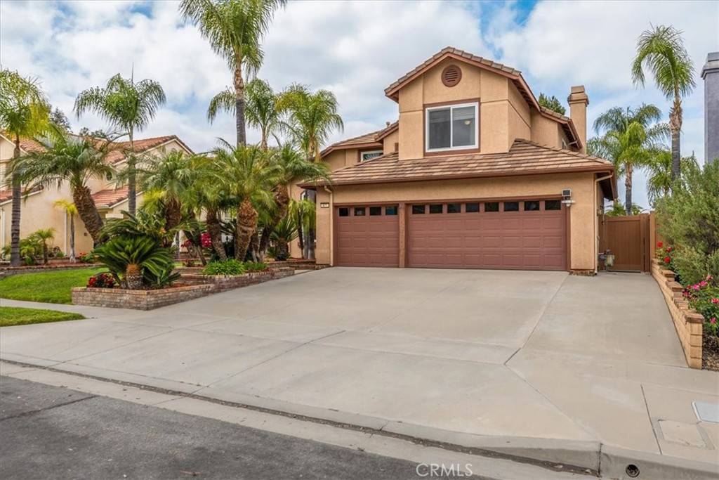 Corona, CA 92882,671 Country Rose LN