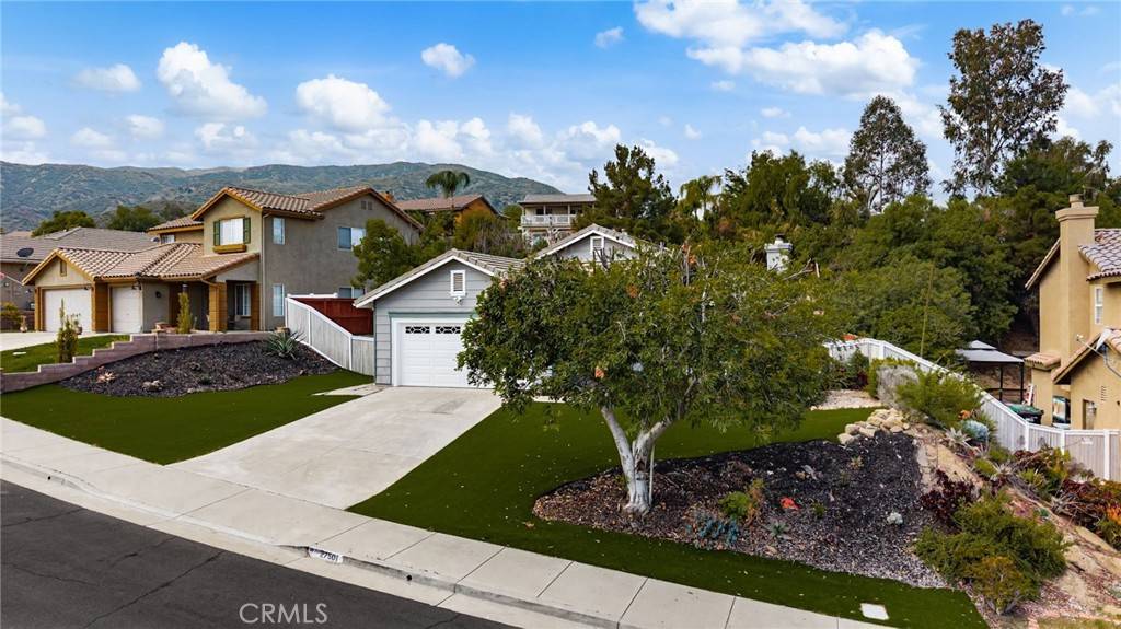 Corona, CA 92883,27501 Kensington DR