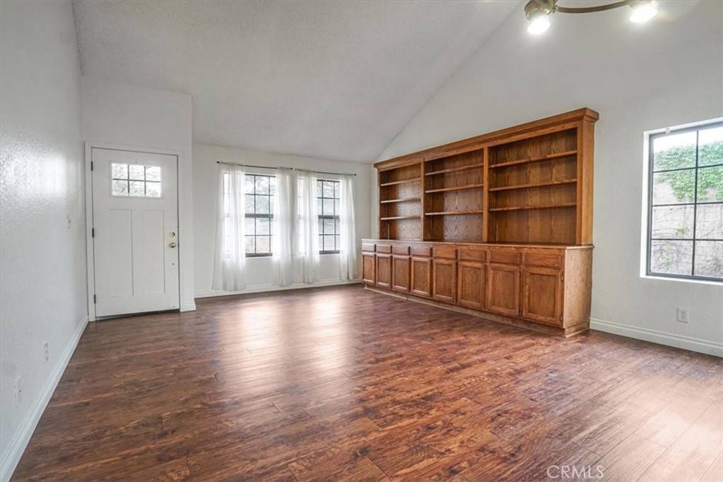 Claremont, CA 91711,274 Blue Mountain Way