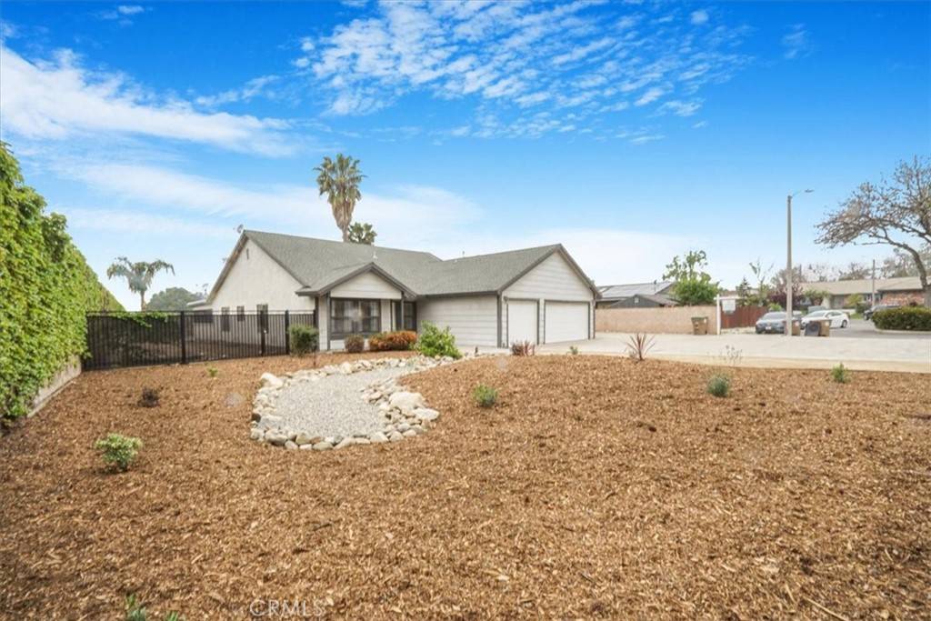 Claremont, CA 91711,274 Blue Mountain Way