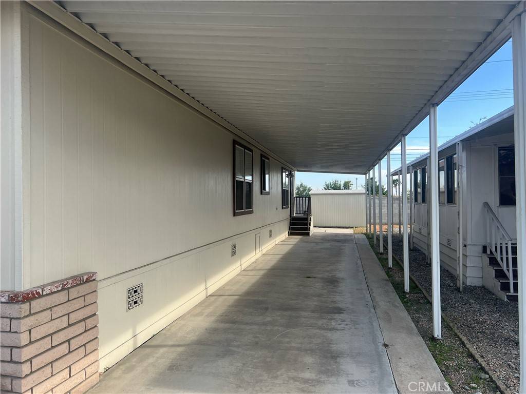 Rialto, CA 92376,200 W San Bernardino AVE #100